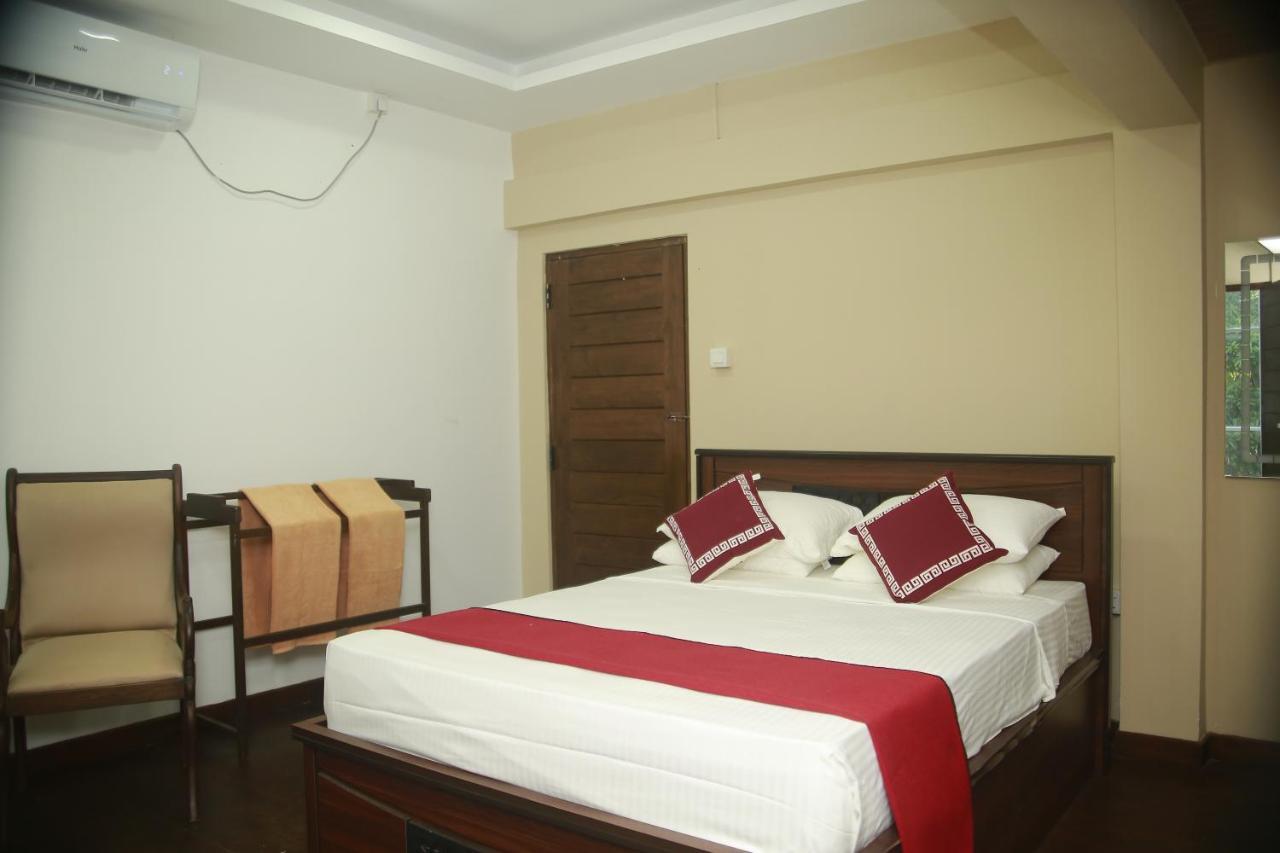 Shanthi Villa Resort อนุราธปุระ ภายนอก รูปภาพ